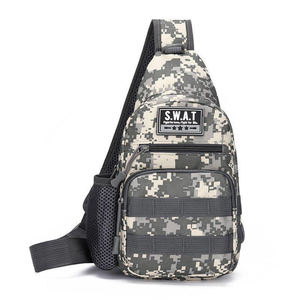 Sac de Poitrine Homme Tendance en Oxford Camouflage avec Logo Personnalisé, Imperméable et Durable, Sac Bandoulière Messager de Voyage Promotionnel - Product Image 1
