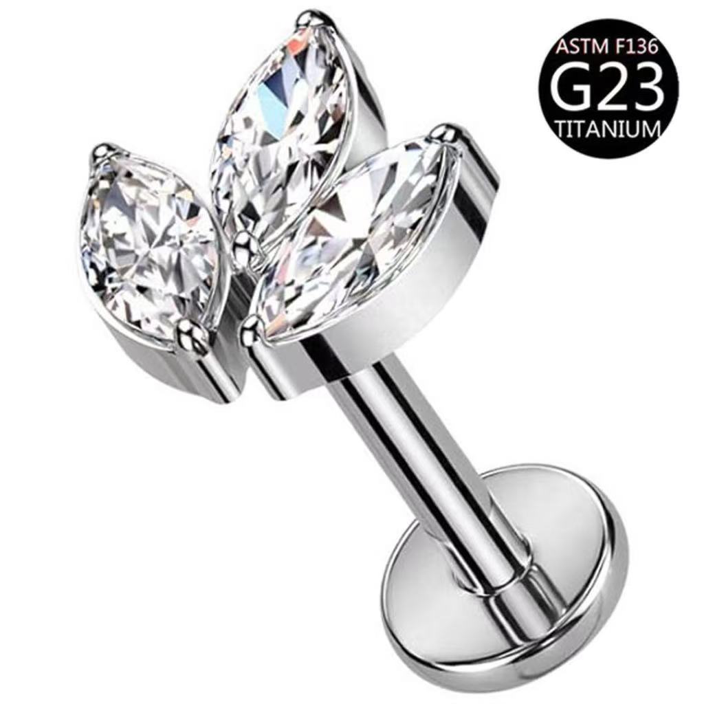 Trois zircons blancs