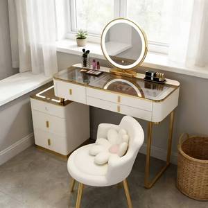 Vente flash, coiffeuse de luxe légère, cadre doré, tabouret à fleurs, ensemble de coiffeuse, miroir LED, tiroirs de rangement pour la chambre à coucher - Product Image 5