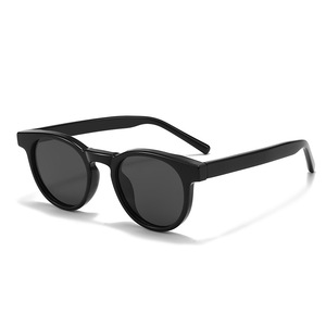 Occhiali <span class=keywords><strong>da</strong></span> <span class=keywords><strong>Sole</strong></span> Polarizzati TAC Rotondi Vintage Unisex Stile Coreano con <span class=keywords><strong>Lenti</strong></span> <span class=keywords><strong>Grigie</strong></span> Polarizzate e Montatura in TR90 - Product Image 3