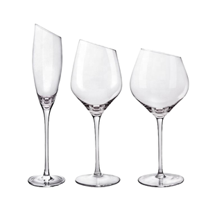 Style élégant et luxueux pour l'intérieur et l'extérieur <span class=keywords><strong>Verre</strong></span> à <span class=keywords><strong>vin</strong></span> à longue tige en cristal unique soufflé à la main avec logo personnalisé - Product Image 4