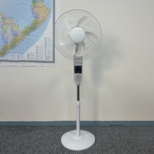 Ventilador de Pie <span class=keywords><strong>Solar</strong></span> Recargable de 16/18 Pulgadas con 5 Aspas, Panel de <span class=keywords><strong>Carga</strong></span> AC/DC 12V y Batería, con Alta Velocidad de Viento - Product Image 5