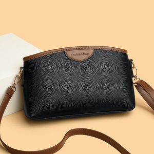 Le nouveau sac pour femmes d'âge moyen 2025 est élégant pour les grand-mères et les personnes âgées. Petite femme polyvalente Mors. Sac bandoulière pratique pour sous le bras - Product Image 1
