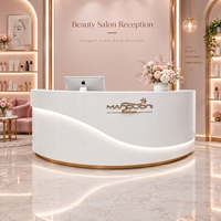 Bureau de réception moderne simple en bois incurvé pour hôtels Salons de beauté Magasins de vêtements Barber Shops Yoga Studios Company Front Desks