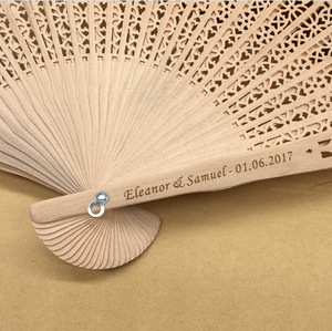 Éventail pliant en bois gravé personnalisé, éventails de mariage en bambou sculpté, cadeaux personnalisés pour fêtes d'anniversaire et décoration de chambre de bébé - Product Image 6