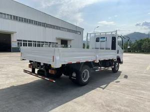 Camion de fret Sinotruk, camion <span class=keywords><strong>benne</strong></span> Howo <span class=keywords><strong>4x2</strong></span> léger, camion de fret neuf Euro 2 Diesel <span class=keywords><strong>4X2</strong></span> mini - Product Image 2
