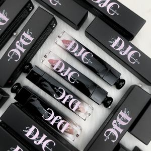 ลิปกลอสแบบแมทลิปแบบแมทลิปกลอสแวววาวกันน้ำฉลากตามต้องการ - Product Image 5