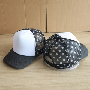 Casquette de baseball tendance pour femme avec visière en maille scintillante, ornée de paillettes, style décontracté, idéale pour l'été, ajustable et personnalisable - Product Image 3