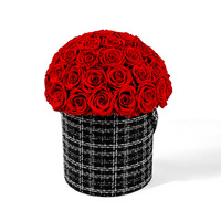 Vente en gros Cadeau de fête des mères pour la Saint-Valentin Longue durée de vie Vraies fleurs immortelles Rose éternelle préservée dans une boîte