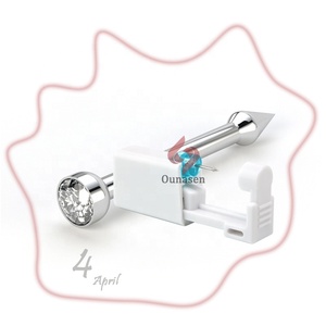 Dùng Một Lần Tự Mũi Piercing Gun Kit Với Được Xây Dựng Trong 304 S/s Đinh tán Bạc Trắng Rõ Ràng Pha Lê Mũi Đinh tán 2Mm - Product Image 1