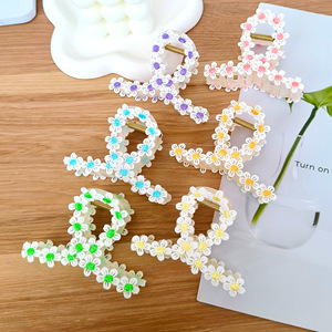 Spring <b>Flower</b> Hair Claw Clip <b>Sweet</b> Plastic Shark Clip Eco-Friendly Prom Hair Accessory Wholesale - Product Image 2