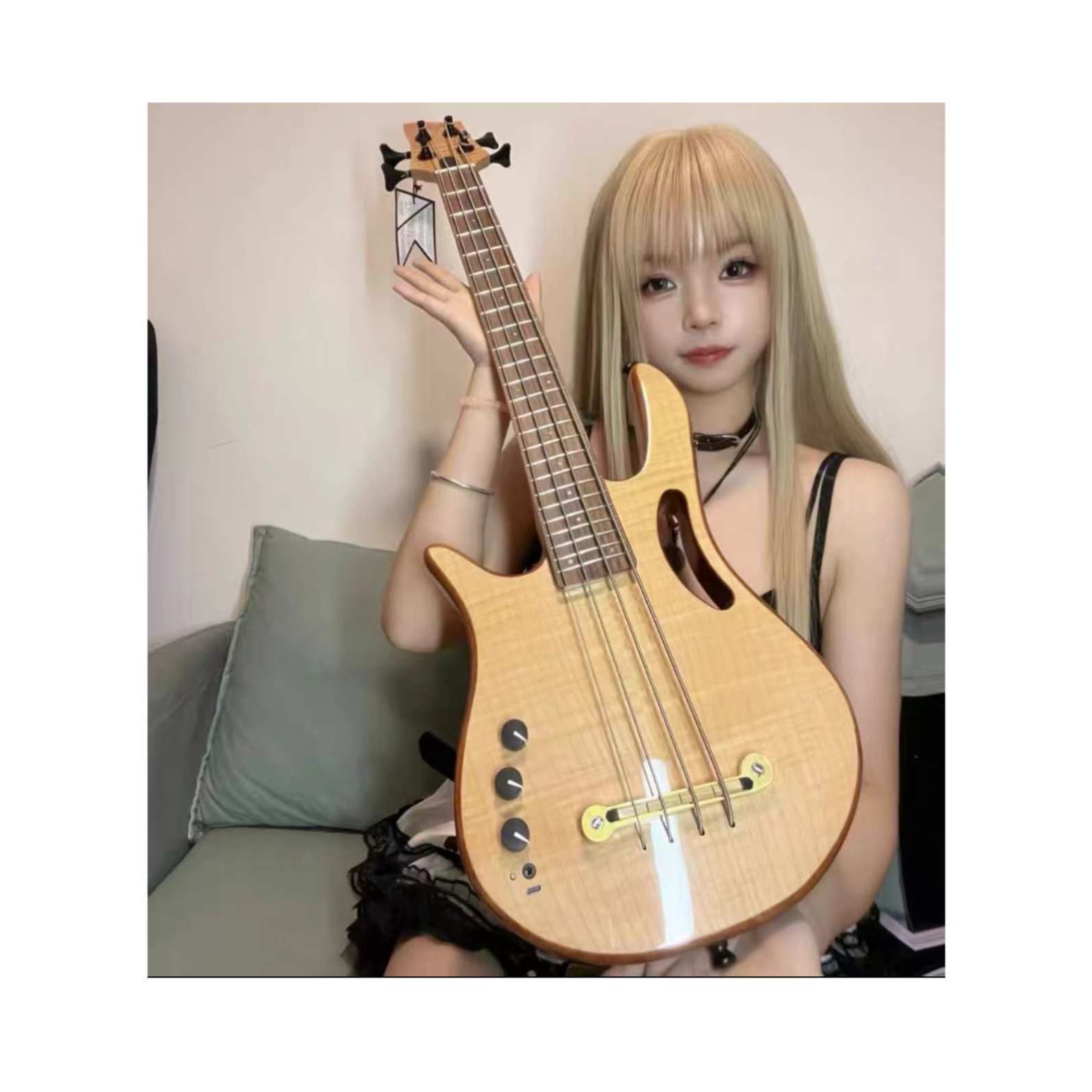 Akama Mini Bass Guitar - Silent, Portable, and Perfect for Beginners