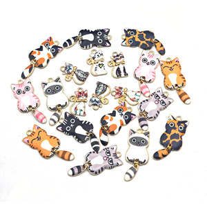 Breloques chat de dessin animé en alliage de zinc avec queue mobile, accessoires de bijoux DIY, pendentifs pour colliers, boucles d'oreilles, porte-clés, cadeau unisexe - Product Image 3