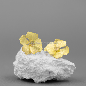 Orecchini a Perno Rosaeflora "A Midsummer Night's Dream" a Forma <span class=keywords><strong>di</strong></span> Peonia, in Autentico Argento Sterling 925, Gioielli Raffinati con Fascino Orientale Antico - Product Image 3