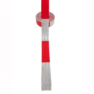 高品質<span class=keywords><strong>3M</strong></span>ドット反射プリズムシート赤白ペット粘着ステッカーテープトラック用高視認性反射材 - Product Image 6