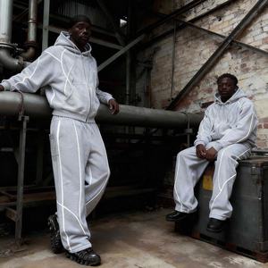 Conjunto de Sudadera con Capucha y Pantalones Deportivos Personalizados OEM de 450 Gsm, Sudadera Holgada de Estilo Urbano, Fabricante de Trajes Deportivos para Hombre y Mujer - Product Image 1