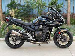 Moto Suzuki Bandit 1250 d'occasion, directement de l'usine, avec moteur 1255cc refroidi par eau, DOHC, quatre cylindres en ligne, comparable aux voitures neuves - Product Image 5
