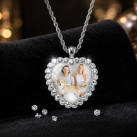 Collier personnalisable en forme de cœur avec portrait de couple, cadeau de fiançailles, chaîne de clavicule de luxe léger