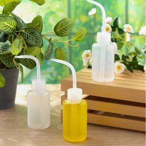 Bouteilles souples en plastique LDPE de 5 oz, transparentes et blanches, en vrac, avec étiquettes graduées à col étroit pour la sécurité, le rinçage et les outils d'arrosage - Product Image 5
