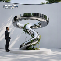 Sculpture abstraite moderne en acier inoxydable poli miroir, anneau en spirale en forme de S, art métallique pour paysage extérieur, monument, 220 cm, personnalisable