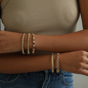 不褪色 PVD 镀金首饰镶嵌立方氧化锆手镯不锈钢简约手镯套装女士首饰 - Product Image 2