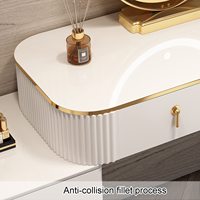 Bureau de toilette de luxe de 100 cm avec bord cannelé, 360 °   Miroir LED rotatif et armoire à 3 tiroirs pour chambre à coucher.