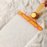Nouvelle brosse grattoir double face en TPE avec manche en PP, écologique et de luxe léger, pour l'élimination des poils dans la cuisine domestique