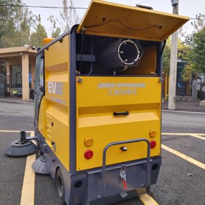 Nouvelle balayeuse électrique autoportée 48V avec <span class=keywords><strong>balai</strong></span> à rouleaux pour le nettoyage des allées <span class=keywords><strong>et</strong></span> des jardins - Product Image 5
