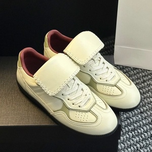 Chaussures d'entraînement allemandes rétro de qualité supérieure à lacets, dessus en cuir de crin de cheval, doublures en peau de mouton, maille respirante, printemps été automne - Product Image 2