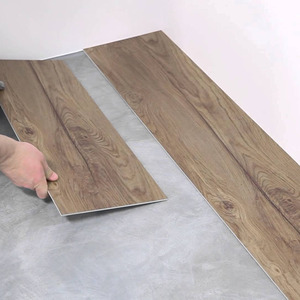 Échantillons gratuits de revêtements de sol en PVC écologiques de luxe, imperméables, autocollants, dalles de vinyle à emboîtement, sol en LVT en chêne - Product Image 6