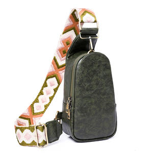 Sacs de poitrine pour femmes tendance et à la mode, fabriqués en usine, sacs de taille en gros de haute qualité - Product Image 1