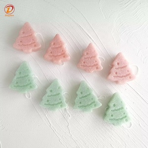 Éponge de Konjac de Noël 100% naturelle en fibres végétales, éponge de douche réutilisable pour une peau plus lisse, exfoliation douce - Product Image 2