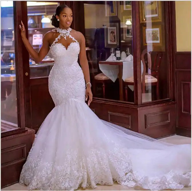 Vestido de noiva  Fancy wedding dresses, Elegant wedding dress