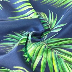 Tissu 100% polyester de qualité supérieure, tissé, lisse, imperméable, pour shorts de plage - Product Image 1