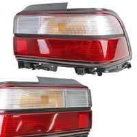 Pour Toyota Corolla AE100 1993-1997 JDM Garniture centrale de plaque d'immatriculation pour feux arrière 81550 02060 81560 02060 8155002060 76801 02070