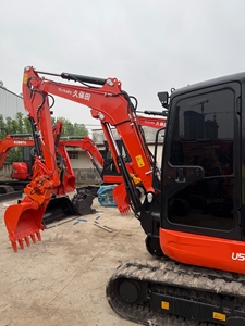 Mini-excavatrice hydraulique d'occasion Kubota U55-5, petite machine de terrassement et de construction, équipement de creusement avec moteur - Product Image 2