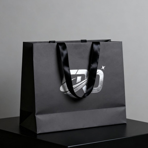 Bán Buôn Sang Trọng Tùy Chỉnh Giày Quần Áo Bao Bì Mang Túi In Mua Sắm Quà Tặng Đồ Trang Sức Kraft Túi Giấy Với Logo - Product Image 3