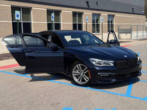 รถยนต์ปี 2017 ซีรีส์ 7 รุ่น 750i XDrive ระบบขับเคลื่อนสี่ล้อ  เบาะหนัง  เกียร์ธรรมดา/อัตโนมัติ  กล้องมองหลัง  พวงมาลัยซ้าย  4 ประตู  ไฟ LED - Product Image 5