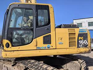 Excavadora Komatsu PC160-8 con pintura original, excavadora de cadenas Komatsu PC 160-8 de segunda mano disponible para venta inmediata. - Product Image 5