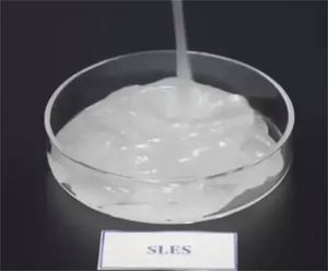 Prix d'usine Matière chimique SLES Sulfate de lauryl éther de sodium SLES Tensioactif SLES 70% - Product Image 3