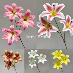 Giardino <span class=keywords><strong>Segreto</strong></span>: Giglio Artificiale 3D a Stelo Singolo in Plastica per Decorazioni Nuziali - Marrone, Viola, Rosa, Bianco - Composizione da Terra - Product Image 5
