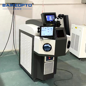 Machine laser YAG 200W à commande pulsée pour la bijouterie, idéale pour les travaux de filigrane en or et argent sur bagues et pendentifs - Product Image 4