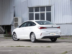 <span class=keywords><strong>Changan</strong></span> <span class=keywords><strong>EADO</strong></span> Plus 2025, Sedán con Transmisión Manual de 1.5L, Motor de Gasolina, Acabado de Lujo, Nuevo Modelo para Exportación - Product Image 5