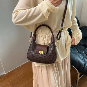 Sac fourre-tout en forme de croissant, élégant et de haute qualité, sac bandoulière, style élégant, sac à bandoulière en cuir PU - Product Image 2