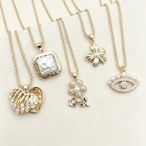 Collares de Cadena de Cuerda Chapados en Oro de 18K al por Mayor con Colgante de Corazón de Zirconia, Cuadrado y Perla de Concha, Joyería de Moda para Mujer - Product Image 3