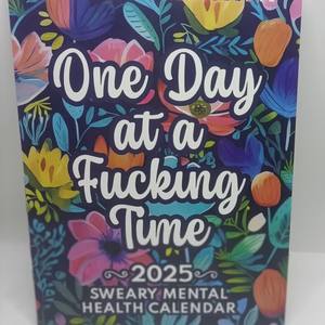 A0425 Libro de Colorear Lindo y Acogedor para Adultos y Adolescentes, Libros de Dibujo Fácil con Impresiones Atrevidas, Libro de Colorear de Gatos con Frases de Cátitude - Product Image 4