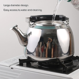 Théière élégante et moderne en acier inoxydable, bouilloire durable à fond plat, chauffe-eau rapide pour cuisinière à induction et à gaz - Product Image 2