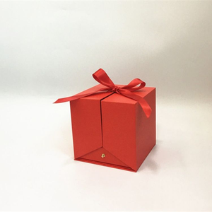 Caja de Regalo Giratoria con Letras 'I Love You', Caja de Regalo con Flores Frescas 'IloveU' - Product Image 2