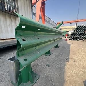 Parapetti personalizzabili per autostrada zincati Anti-collisione ringhiere rinforzate per traffico corrimano rivestiti a spruzzo per una maggiore durata - Product Image 2