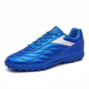 <span class=keywords><strong>2022</strong></span> zapatos <span class=keywords><strong>de</strong></span> fútbol personalizables para hombres AG USA tacos parte superior sintética y plantilla <span class=keywords><strong>de</strong></span> goma botas <span class=keywords><strong>de</strong></span> fútbol <span class=keywords><strong>de</strong></span> varias estaciones OEM barato - Product Image 4